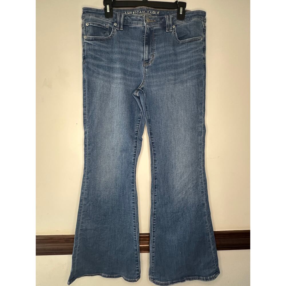 American Eagle Next Level Stretch 14 Flare, low rise inseam 30.